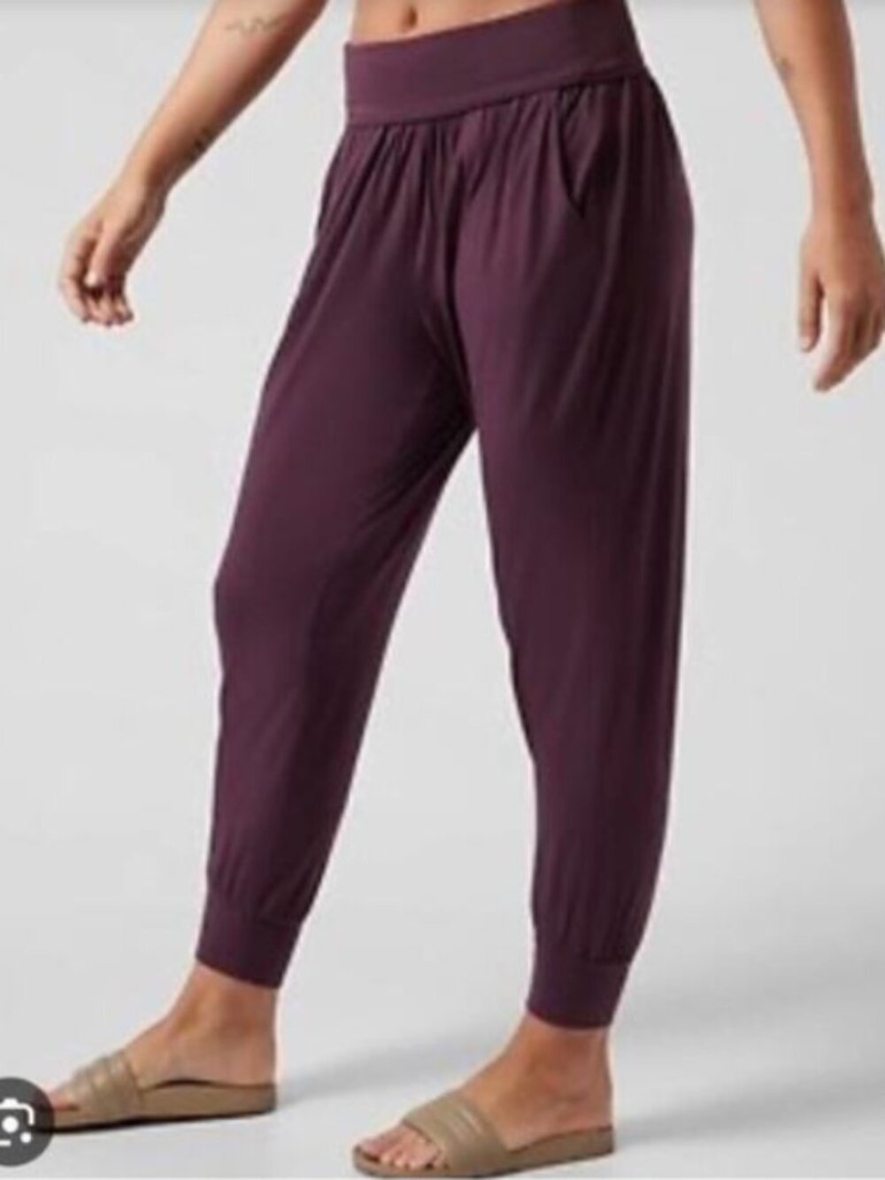 Athleta Burgundy Studio Joggers Pantalon Size Large